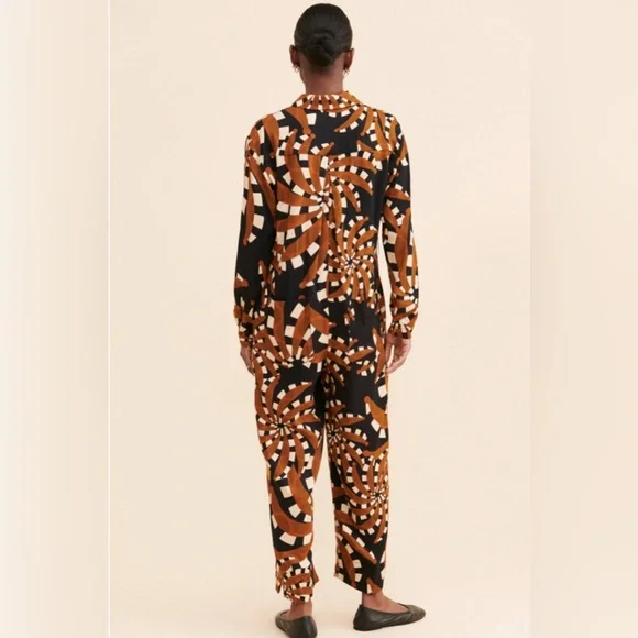 FARM Rio Mustard Geometric Print Long Sleeve Jumpsuit - Picture 2 of 13